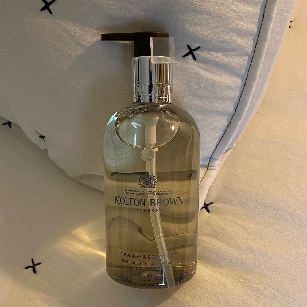 Molton Brown Orange & Bergamot Fine Liquid Hand Wash with Brown Pump